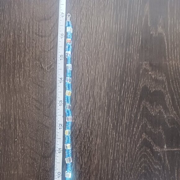 Translucent cube beaded necklace - Picture 5 of 5